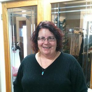 Meet your Posher, Becky